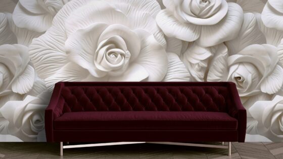 bugundy装饰沙发前 过大白玫瑰墙覆盖纽摩